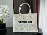 Bagsaaa Dior Book Tote Medium White D-Lace Butterfly Embroidery with 3D Macramé Effect - 1