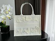 Bagsaaa Dior Book Tote Medium White D-Lace Butterfly Embroidery with 3D Macramé Effect - 5