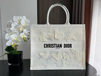 Bagsaaa Dior Book Tote Large White D-Lace Butterfly Embroidery with 3D Macramé Effect