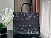 	 Bagsaaa Dior Book Tote Large Black D-Lace Butterfly Embroidery with 3D Macramé Effect - 2