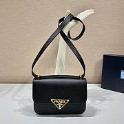 	 Bagsaaa Prada Embleme Saffiano shoulder bag in black - 22x15x6cm - 3