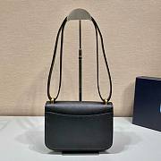 	 Bagsaaa Prada Embleme Saffiano shoulder bag in black - 22x15x6cm - 2