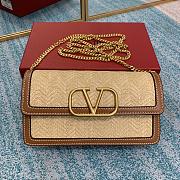 	 Bagsaaa Valentino Medium Vlogo Shoulder Bag In Straw - 20x10x5.5cm - 1