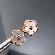 Bagsaaa Van Cleef & Arpel Blossom Earrings - 1