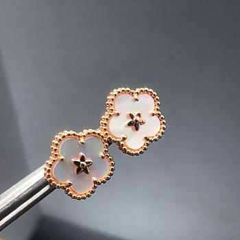 Bagsaaa Van Cleef & Arpel Blossom Earrings