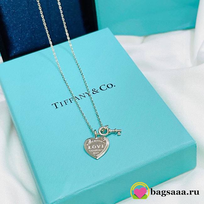 Bagsaaa Tiffany & Co Love Heart Tag Key Pendant Necklace - 1