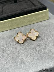 Bagsaaa Van Cleef & Arpel Floral Earrings - 4