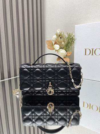 Bagsaaa Miss Dior Bag In Black - 21x11.5x4.5cm