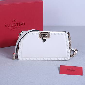	 Bagsaaa Valentino Garavani Rockstud bag in calfskin white - 21*12*6cm