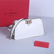 	 Bagsaaa Valentino Garavani Rockstud bag in calfskin white - 21*12*6cm - 6