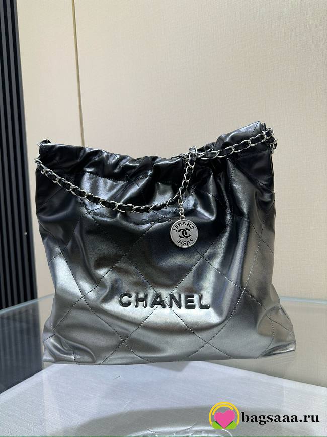 Bagsaaa Chanel 22 tote bag black and silver - 39x42x8cm - 1