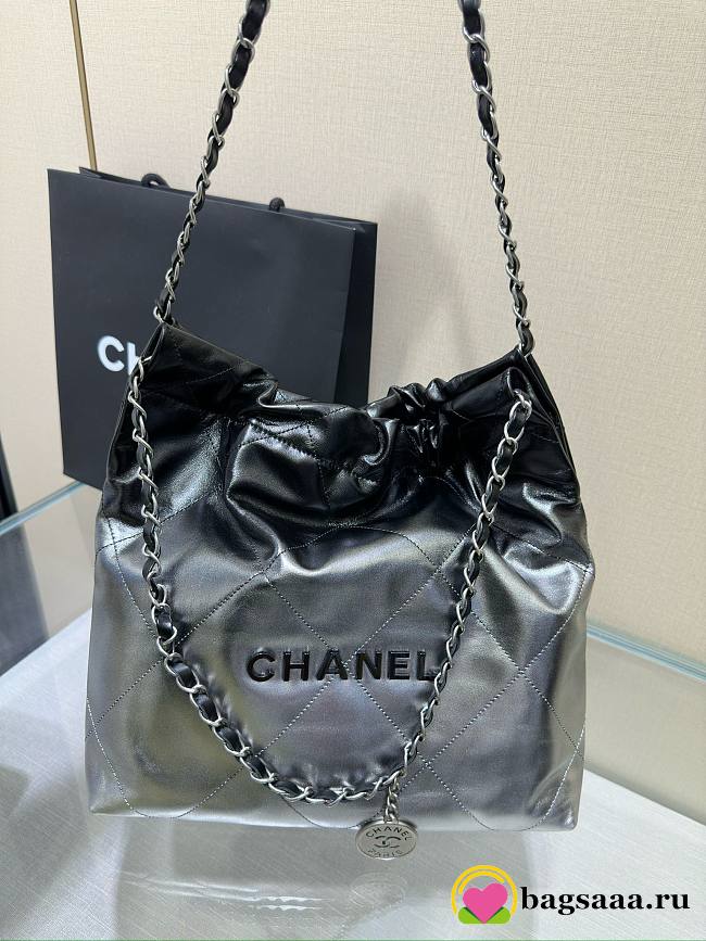 	 Bagsaaa Chanel 22 tote bag black and silver - 35x37x7cm - 1