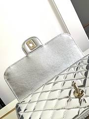 	 Bagsaaa Chanel 24C Hollywood silver mirror calfskin leather backpack - 5