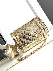 	 Bagsaaa Chanel 24C Hollywood silver mirror calfskin leather flap bag - 6