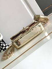 	 Bagsaaa Chanel 24C Hollywood silver mirror calfskin leather flap bag - 2