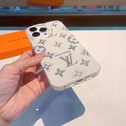 Bagsaaa Louis Vuitton Monogram White Phone Case - 5