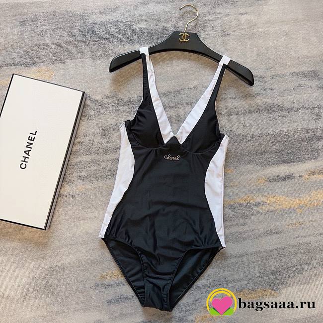 Bagsaaa Chanel Black and White One Piece - 1