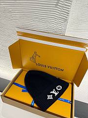 Bagsaaa Louis Vuitton Beanie Monogram Logo - 2