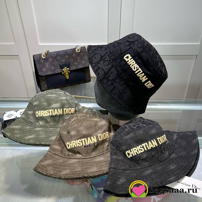 Bagsaaa Dior Bucket Hat - 1