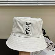 	 Bagsaaa YSL White Front Logo Bucket Hat - 4