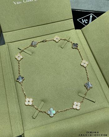 Bagsaaa Van Cleef & Arpels Vinatge Alhambra necklace, 10 motifs with diamond