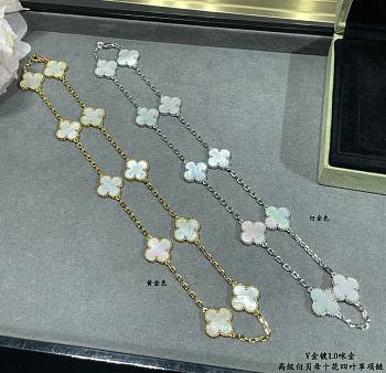 Bagsaaa Van Cleef & Arpels Vinatge Alhambra necklace, 10 motifs, mother of pearls