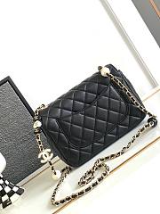 	 Bagsaaa Chanel 23K Black Bag With Heart Chain - 19cm - 5