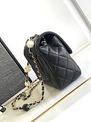 	 Bagsaaa Chanel 23K Black Bag With Heart Chain - 19cm - 3