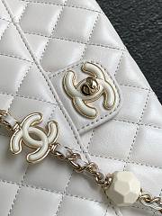 	 Bagsaaa Chanel 23K White Bag With Heart Chain - 19cm - 2