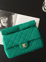 Bagsaaa Chanel Jersey and metal clutch in green  - 24.5x18.5x4.5cm  - 3