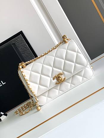 	 Bagsaaa Chanel WOC In White Lambskin Bag - 19cm