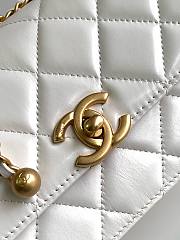 	 Bagsaaa Chanel WOC In White Lambskin Bag - 19cm - 2