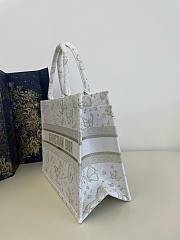 Bagsaaa Dior Book Tote Medium White and Gold-tone Gradient Butterflies - 36x18x28cm - 4