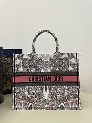 	 Bagsaaa Dior Lady Medium Book Tote White and Pastel Pink Butterfly Around The World Embroidery - 42 x 35 x 18.5 cm - 1