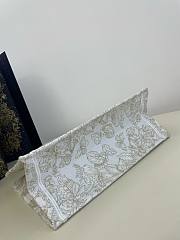Bagsaaa Dior Lady Medium Book Tote Gold-Tone and White Butterfly Around The World Embroidery - 36x18x28cm - 5