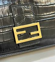 Bagsaaa Fendi Baguette Dove black crocodile leather bag - 27x15x6cm - 2