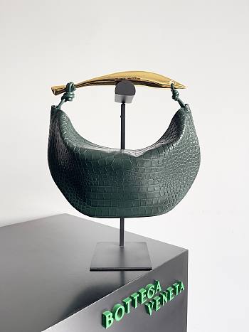 	 Bagsaaa Bottega Veneta Sardine Green Crocodile top handle bag - 36x24x3cm