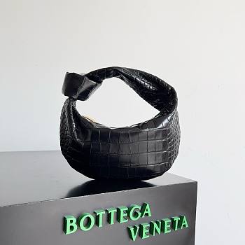 	 Bagsaaa Bottega Veneta Small Jodie Crocodile Black Bag - 23x15x5cm