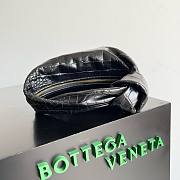 	 Bagsaaa Bottega Veneta Small Jodie Crocodile Black Bag - 23x15x5cm - 4