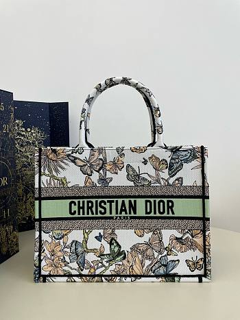 	 Bagsaaa Dior Medium Book Tote White and Green Toile De Jouy Mexico Embroidery - 36x18x28cm