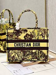 Bagsaaa Dior Medium Book Tote Celestial Yellow Multicolor Toile de Jouy Voyage Embroidery - 1