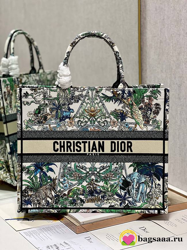 Bagsaaa Dior Large Book Tote Maria Grazia Chiuri Green - 42x35x18.5cm - 1