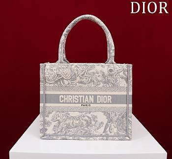 	 Bagsaaa Dior Small Book Tote Ecru and Grey Toile de Jouy Embroidery - 26x22x8cm