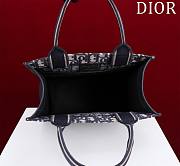 Bagsaaa Dior Small Dior Book Tote Blue Oblique Embroidery and Calfskin (26.5 x 21 x 14 cm) - 4