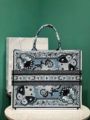 Bagsaaa Dior Medium Book Tote Blue and White Butterfly Bandana Embroidery  - 3