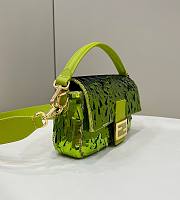 Bagsaaa Fendi Baguette Acid green sequin and leather bag - 27x15x6cm - 6