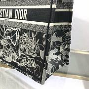 Bagsaaa Dior Large Book Tote Star Embroidery - 42x35x18cm - 4
