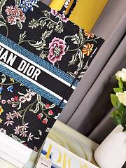 Bagsaaa Dior Large Black Petites Fleurs Embroidery Book Tote 42cm - 3