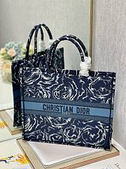 	 Bagsaaa Dior Large Book Tote Blue Roses Embroidery - 4