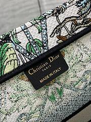 	 Bagsaaa Dior Medium Book Tote Star Multicolor Embroidery - 4